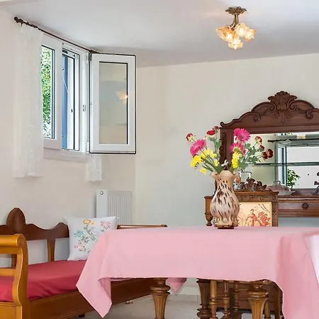 Sorella I Villa *
